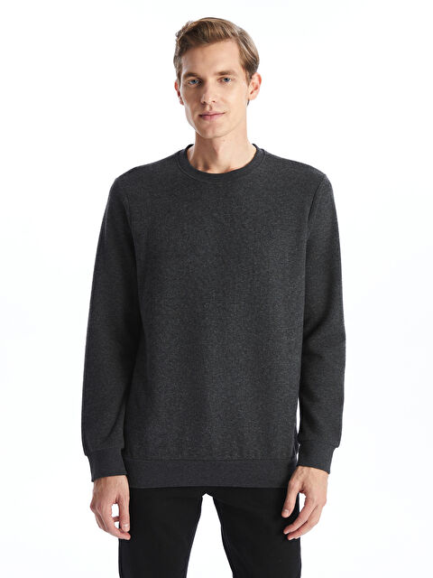 LCWAIKIKI Classic Bisiklet Yaka Uzun Kollu Erkek Sweatshirt - W4K801Z8-L8N