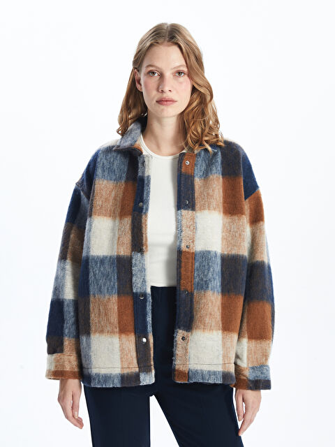 LCWAIKIKI Classic Ekose Oversize Kadın Pelüş Gömlek Ceket - W4KI17Z8-LN6