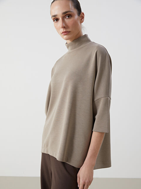 LCWAIKIKI Classic Dik Yaka Oversize Kadın Tişört - W4KN70Z8-DFV