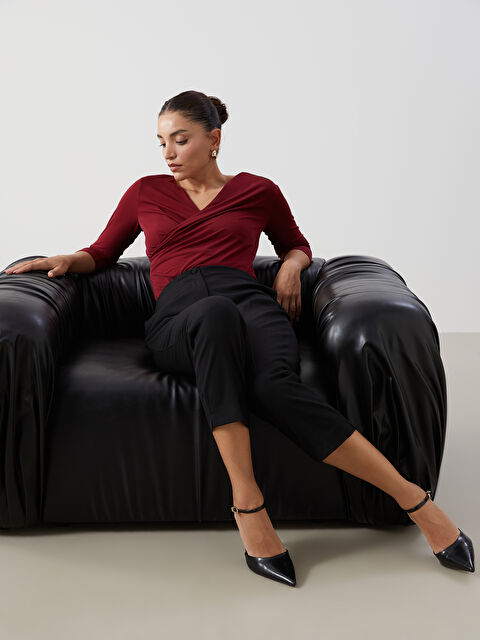 LCWAIKIKI Basic Dökümlü Yaka Kadın Bluz - W4KO25Z8-HRW