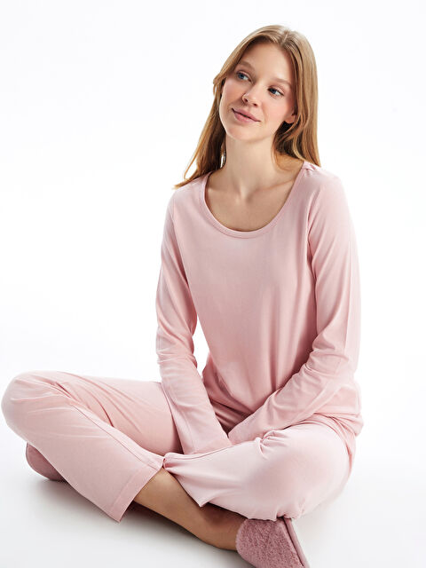 LC WAIKIKI Bisiklet Yaka Kadın Pijama Takımı - W4KO85Z8-YHH