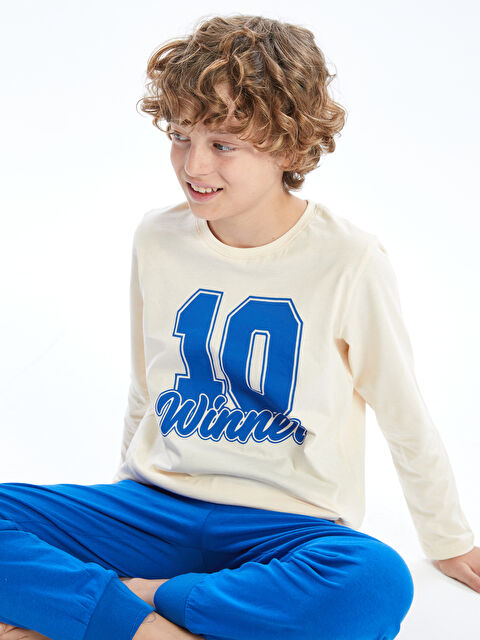 LCW Kids Bisiklet Yaka Erkek Çocuk Pijama Takımı - W4KQ58Z4-FEQ