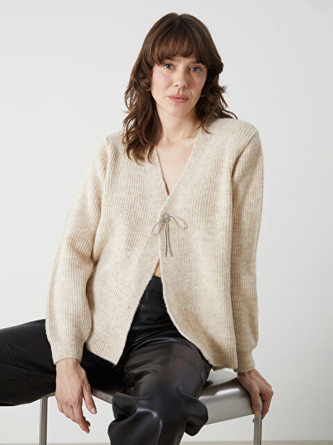 LCWAIKIKI Classic V Yaka Kadın Triko Hırka - W4KU39Z8-DMQ