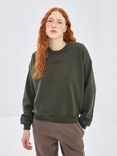 LC WAIKIKI Bisiklet Yaka Nakışlı Kadın Kalın Sweatshirt - W4KY07Z8-H7L