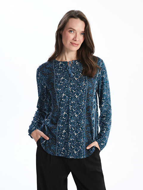 LCW Grace Bağlamalı Yaka Desenli Kadın Bluz - W4L165Z8-LSJ