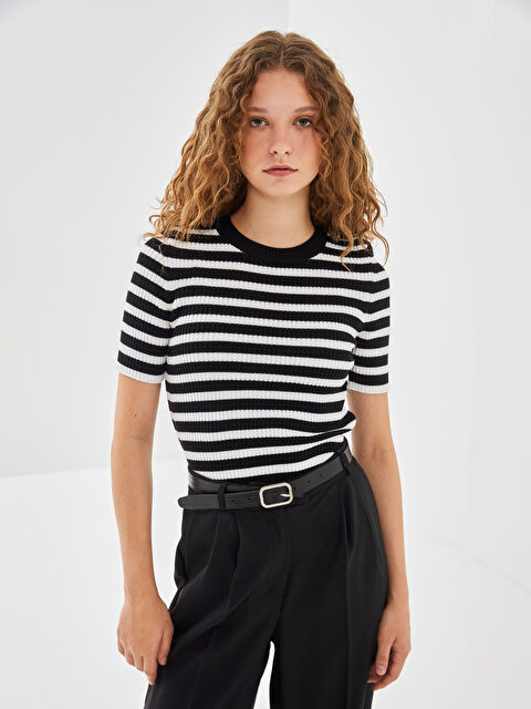 LC WAIKIKI Bisiklet Yaka Çizgili Kadın Triko Kazak - W4L685Z8-LJX