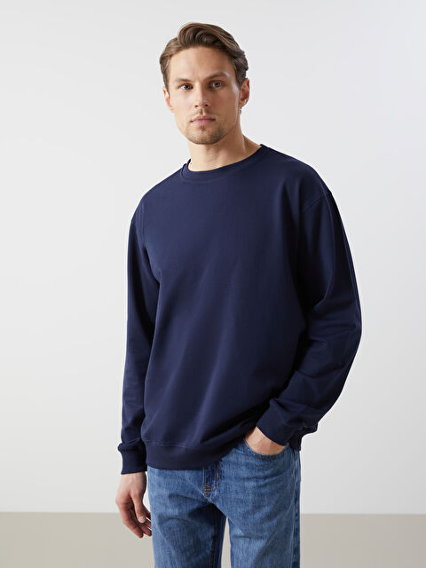 LC WAIKIKI Bisiklet Yaka Uzun Kollu Basic Erkek Sweatshirt - W4LE70Z8-HSF