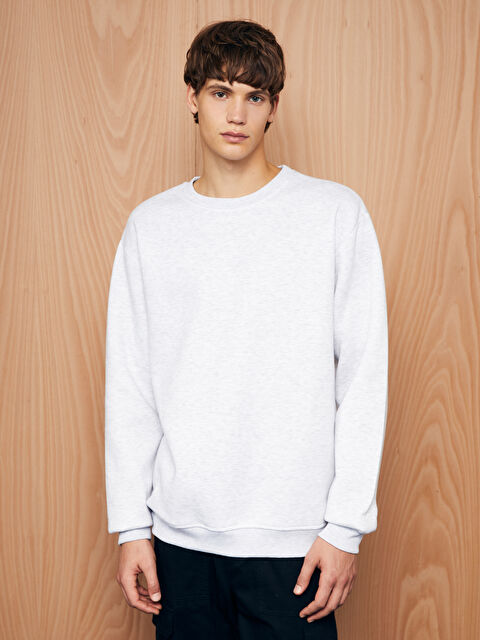 LC WAIKIKI Bisiklet Yaka Uzun Kollu Erkek Sweatshirt - W4LE71Z8-DEK