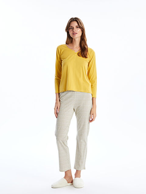 LCW DREAM V Yaka Desenli Kadın Pijama Takımı - W4LL84Z8-LRA