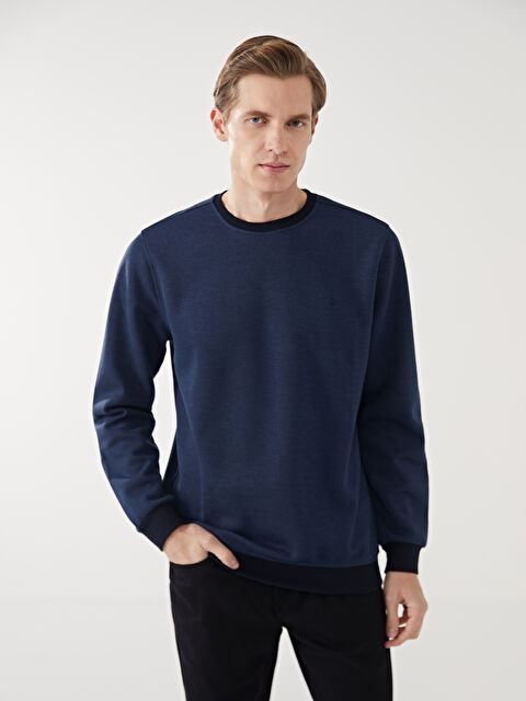 LCWAIKIKI Classic Bisiklet Yaka Uzun Kollu Erkek Sweatshirt - W4LS99Z8-DWP