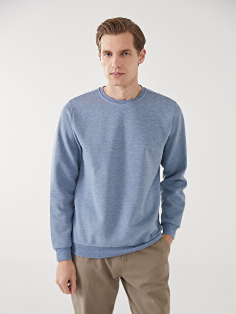 LCWAIKIKI Classic Bisiklet Yaka Uzun Kollu Erkek Sweatshirt - W4LS99Z8-YX2