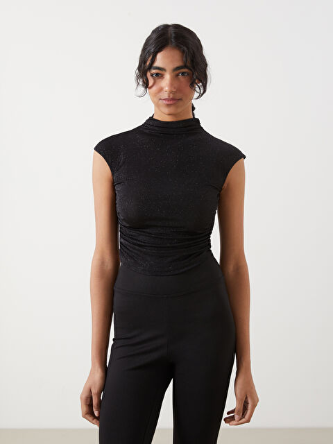 LCW Modest Dökümlü Yaka Parlak Görünümlü Kadın Bluz - W4MA10Z8-CVL