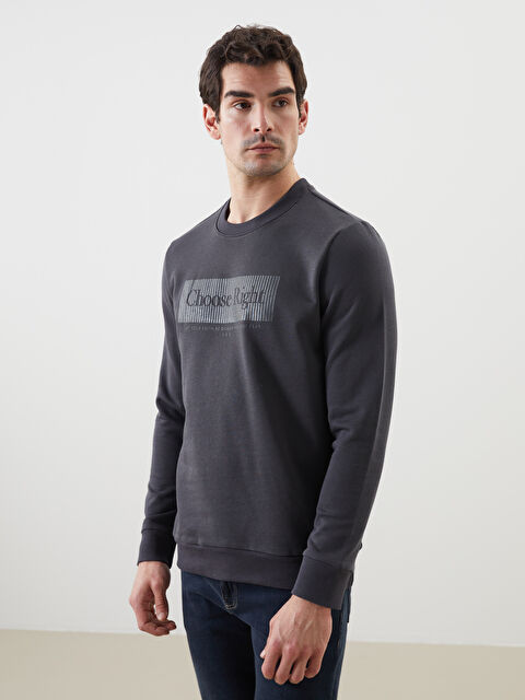 LCWAIKIKI Classic Bisiklet Yaka Baskılı Erkek Kalın Sweatshirt - W4MA52Z8-HJV