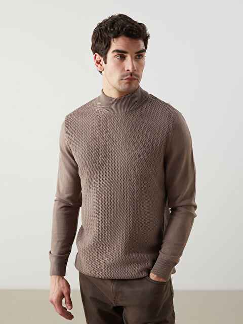 LCWAIKIKI Classic Yarım Balıkçı Yaka Uzun Kollu Erkek Triko Kazak - W4MB64Z8-DFV