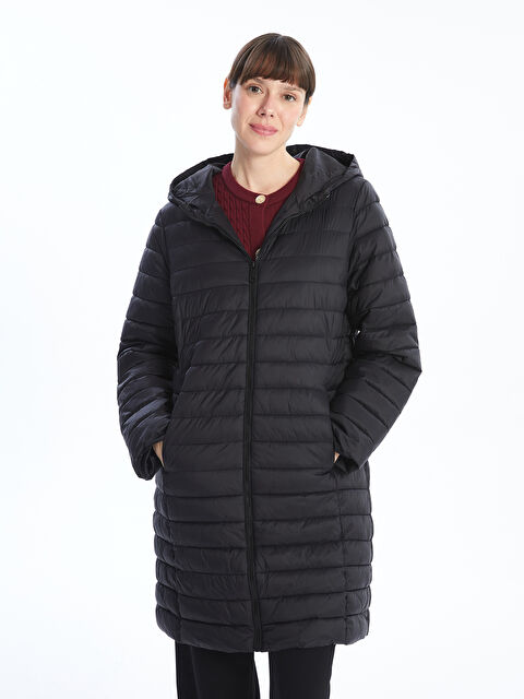 LCWAIKIKI Classic Kapüşonlu Kadın Şişme Mont - S50202Z8-CVL