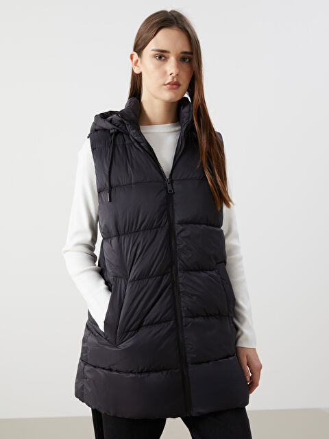 LCWAIKIKI Classic Kapüşonlu Kadın Şişme Yelek - S50216Z8-CVL