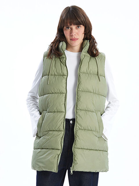 LCWAIKIKI Classic Kapüşonlu Kadın Şişme Yelek - S50216Z8-GXF