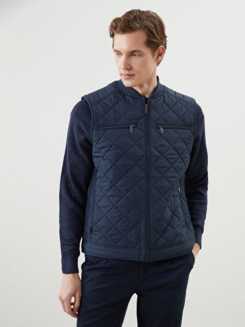 LCWAIKIKI Classic Standart Kalıp Kolej Yaka Erkek Şişme Yelek - S50784Z8-YMZ