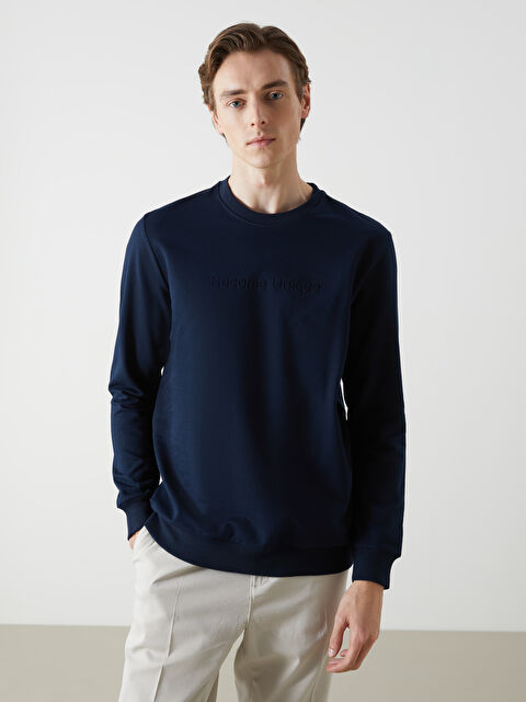 LCWAIKIKI Classic Bisiklet Yaka Baskılı Erkek Kalın Sweatshirt - S50803Z8-DWP