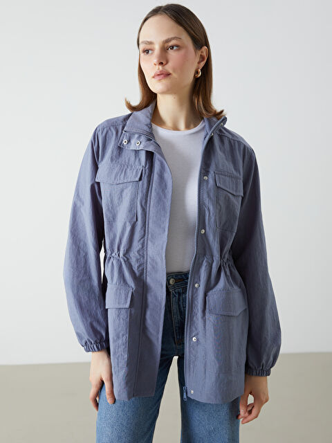 LCWAIKIKI Classic Dik Yaka Kadın Yağmurluk - S51943Z8-CUN