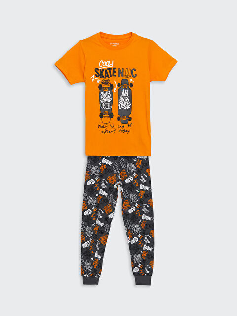 LCW Kids Bisiklet Yaka Erkek Çocuk Pijama Takımı - S52408Z4-KY7