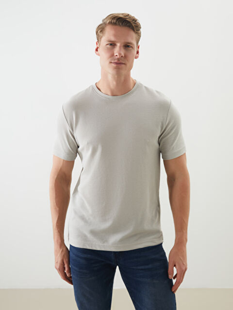 LCWAIKIKI Classic Bisiklet Yaka Kısa Kollu Erkek Dokulu Tişört - S52849Z8-ZM2