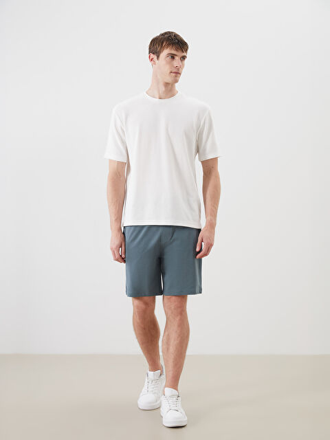 LCWAIKIKI Classic Standart Kalıp Erkek Şort - S53431Z8-HQ0
