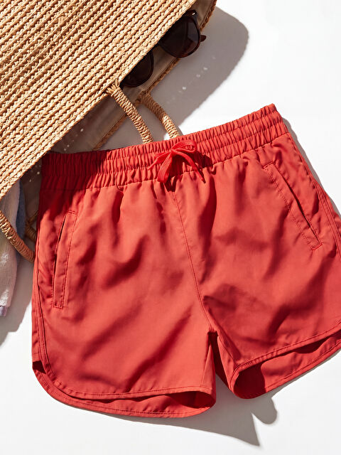 LCW DREAM Beli Lastikli Kadın Deniz Şortu