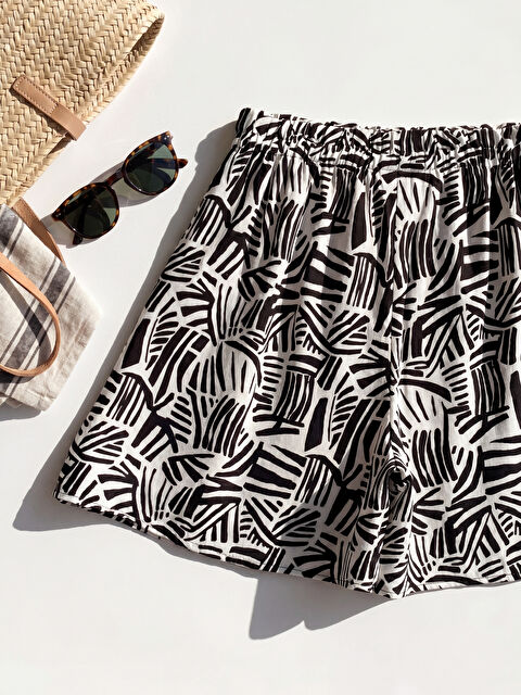 LCW DREAM Beli Lastikli Desenli Kadın Plaj Şortu