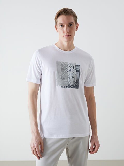 LCWAIKIKI Classic Bisiklet Yaka Kısa Kollu Baskılı Penye Erkek Tişört - S55562Z8-Q6K