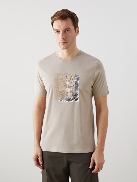 LCWAIKIKI Classic Bisiklet Yaka Kısa Kollu Baskılı Penye Erkek Tişört - S55562Z8-VY9