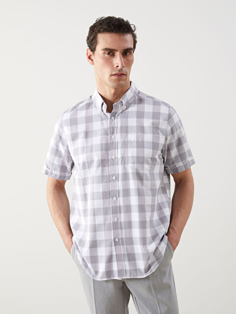 LCWAIKIKI Classic Regular Fit Kısa Kollu Ekose Armürlü Erkek Gömlek - S56075Z8-LMK