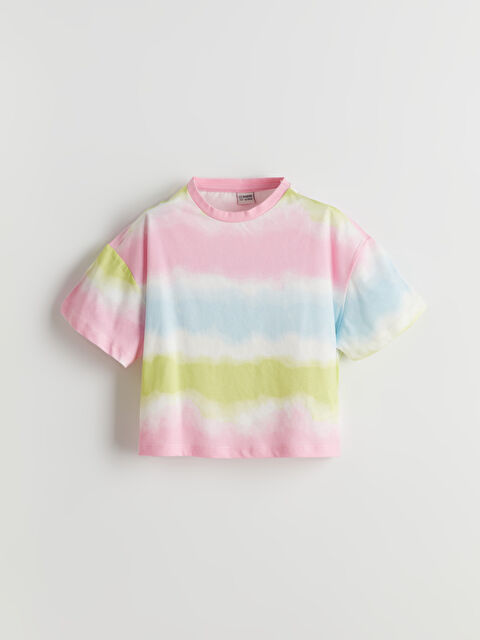 LCW Kids Bisiklet Yaka Batik Desenli Kısa Kollu Kız Çocuk Tişört - S56229Z4-F9C