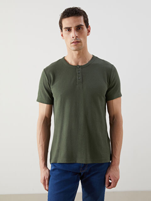 LCWAIKIKI Classic Bisiklet Yaka Erkek Tişört - S56632Z8-LW2