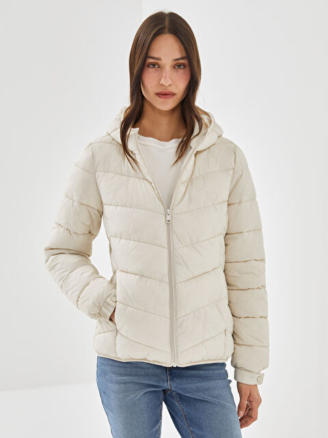 LCW Vision Kapüşonlu Kadın Şişme Mont - S57961Z8-FDU