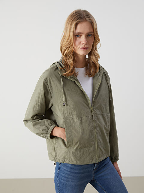 LCW Vision Kapüşonlu Kadın Yağmurluk - S57983Z8-YF8