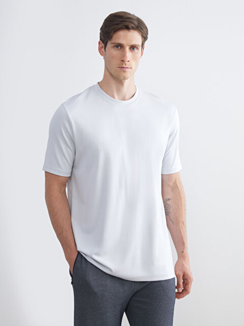 LCWAIKIKI Classic Bisiklet Yaka Kısa Kollu Erkek Tişört - S58034Z8-18Y