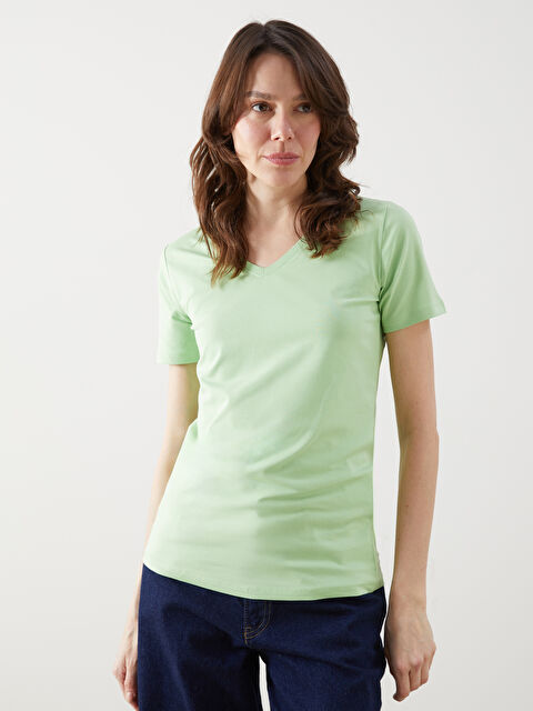 LCWAIKIKI Classic V Yaka Kadın Tişört - S58226Z8-G9Z