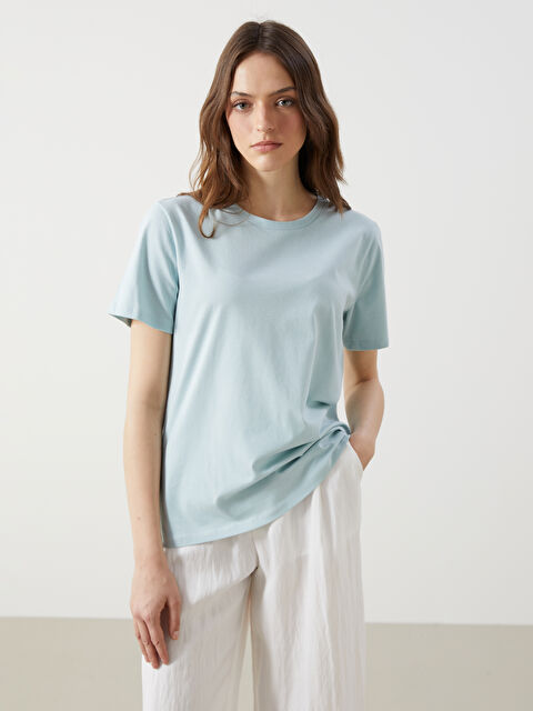 LCWAIKIKI Classic Bisiklet Yaka Kadın Tişört - S58228Z8-G3R