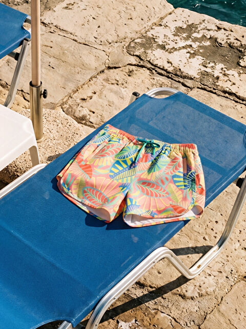 LCW DREAM Beli Lastikli Desenli Kadın Deniz Şortu