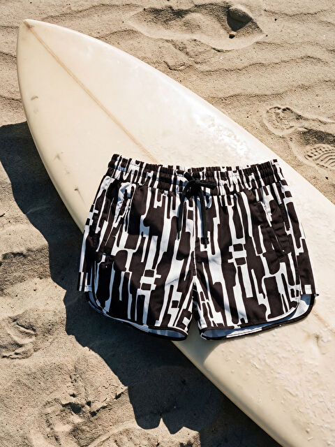 LCW DREAM Beli Lastikli Desenli Kadın Deniz Şortu