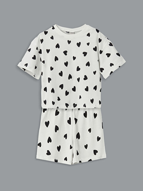 LCW Kids طقم بيجامة قصيرة للبنات مطبوع بقلب وياقة دائرية - S59542Z4-LRA