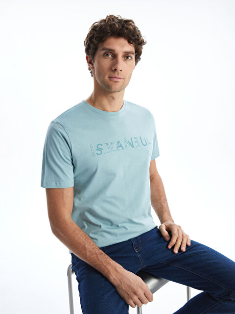 LCWAIKIKI Classic Bisiklet Yaka Kısa Kollu İstanbul Baskılı Penye Erkek Tişört - S5AC81Z8-YUM