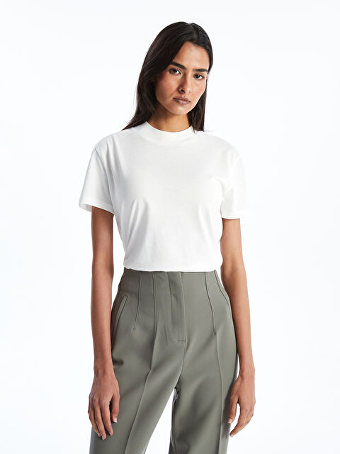 LCWAIKIKI Classic Dik Yaka Kadın Tişört - S5AS88Z8-R9J