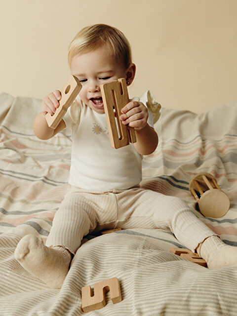 LCW baby Organik Kumaş Çiçekli Kız Bebek Çıtçıtlı Body ve Tayt 2'li - S5AY57Z1-FDL