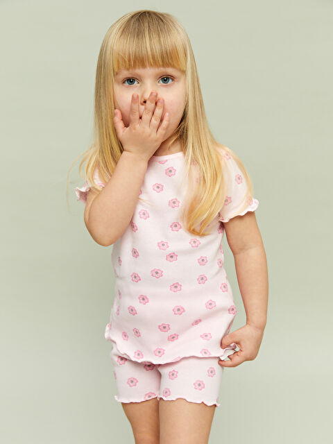 LCW baby Bisiklet Yaka Kız Bebek Şortlu Pijama Takımı - S5BL45Z1-LSZ