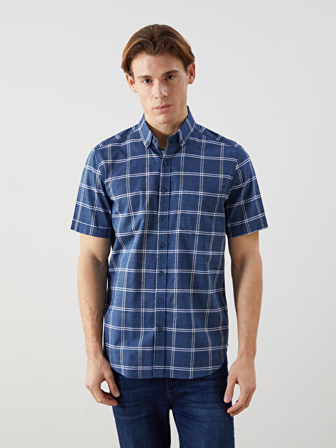 LCWAIKIKI Classic Regular Fit Short Sleeve Plaid Men's Shirt - S5BQ90Z8-LMR