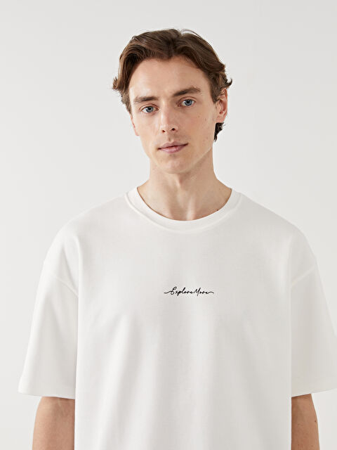 LCW Vision Bisiklet Yaka Kısa Kollu Nakışlı Erkek Tişört - S5CR19Z8-R9J