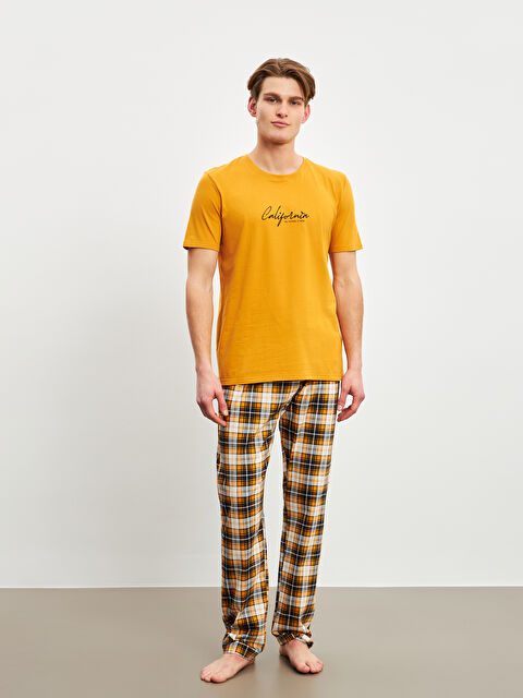 LC WAIKIKI طقم بيجاما للرجال بقصة عادية - S5CR51Z8-LUG