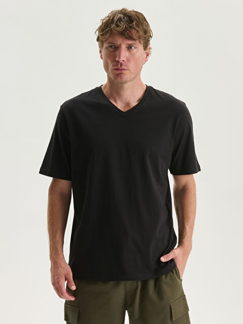 LCWAIKIKI Classic V Neck Jersey Men's T-Shirt - S5CT71Z8-CVL